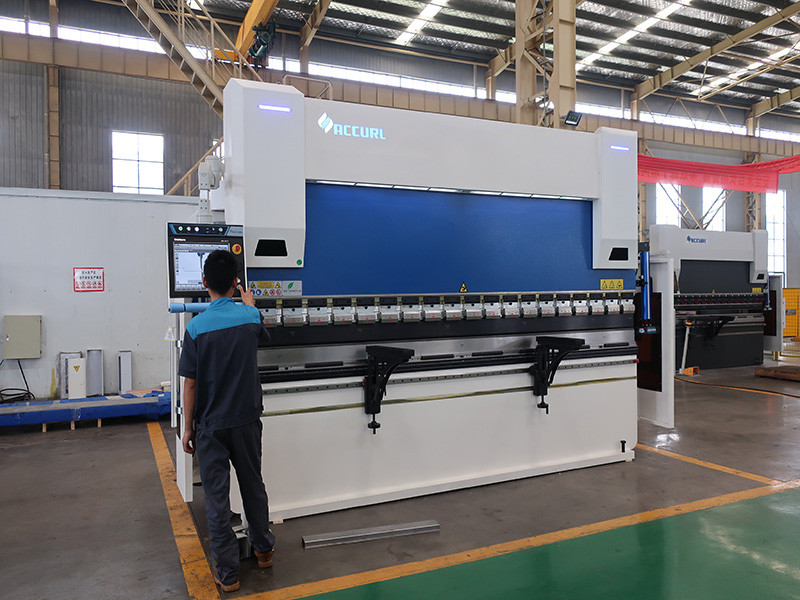 press brake with cnc control system