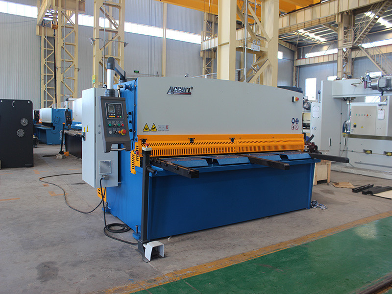 small shearing machine