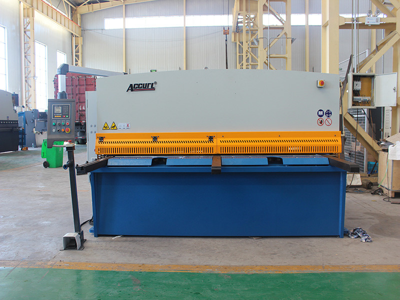 steel plate shearing machine