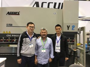 Accurl participated in the Chicago machine tool and Industrial Automation Exhibition in 2016