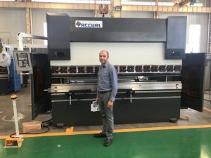 Iran Client Testing Machine in Our Factory 1
