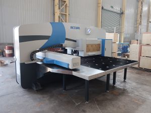 high speed cnc punch press machine 30 ton with Oi-PO cnc control system