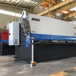 hydraulic shearing machine 12mm steel plate cutting machine 2500mm