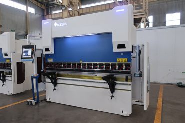 press brake with 3 cylinders